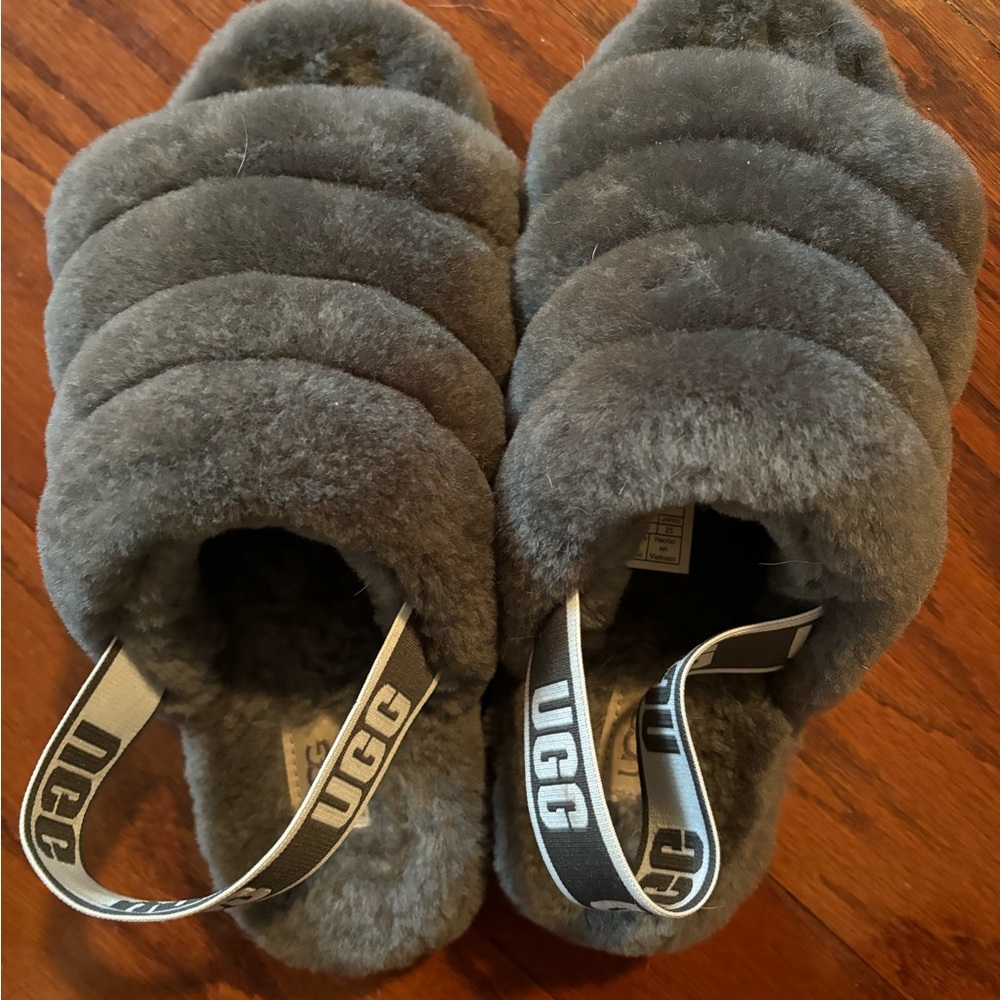 UGG Fluff Yeah Slide slippers, Gray, Size 8